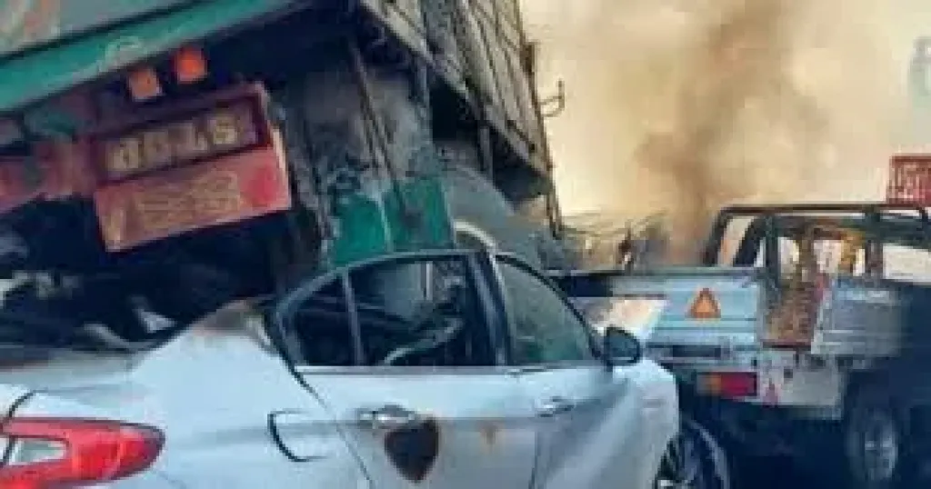 مصرع شخص في حادث تصادم سيارتين بالقاهرة الجديدة