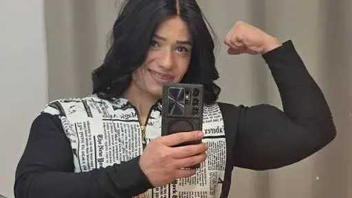 محاكم