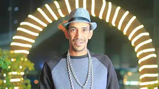 محاكم