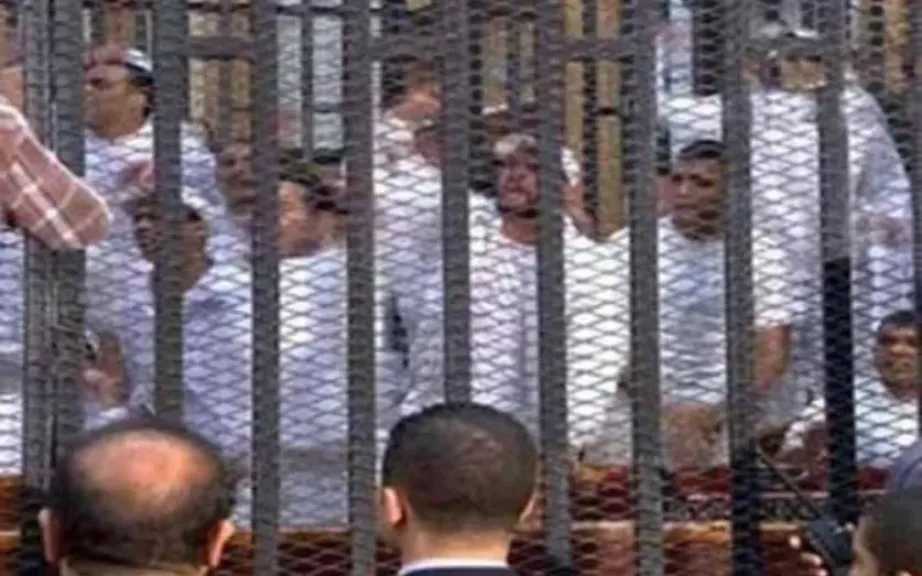 محاكم