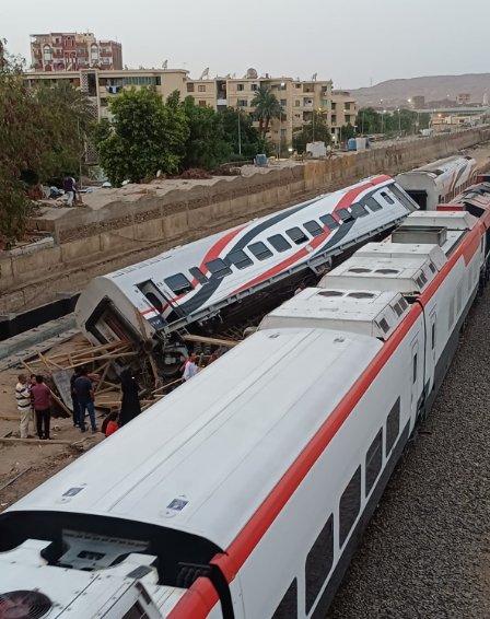 انقلاب قطار أسوان
